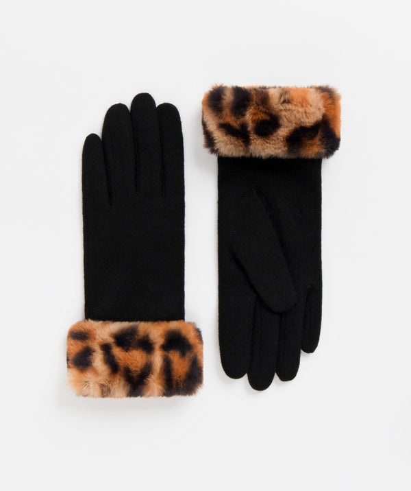 Gizelle - Faux Suede Leopard Print Gloves