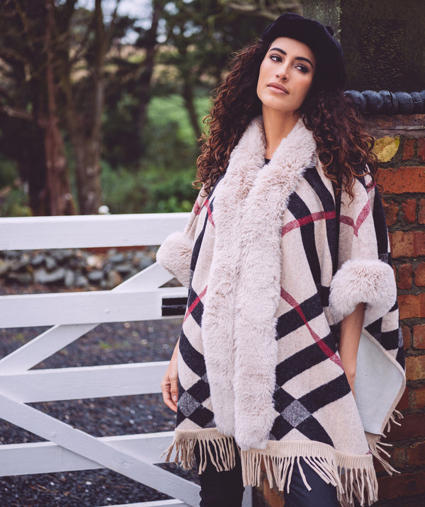 Karmena - Check Faux Fur Winter Shawl