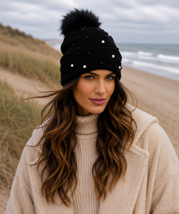 Lovato - Pom Pom Beanie Hat